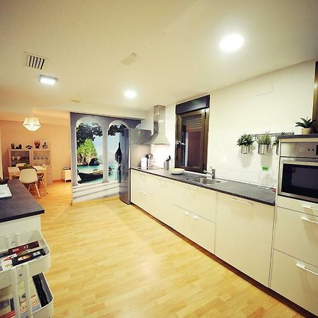 Dones Apartamento En El Casco Historico De Zaragoza Luaran gambar