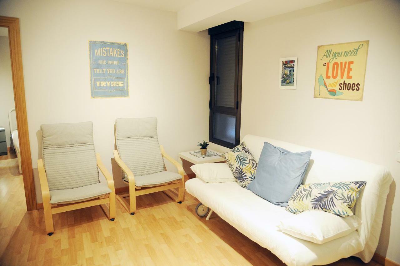 Dones Apartamento En El Casco Historico De Zaragoza Luaran gambar