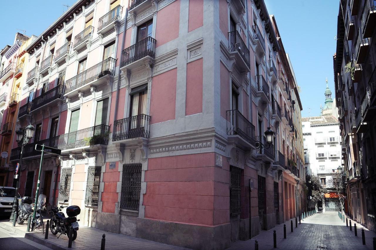 Dones Apartamento En El Casco Historico De Zaragoza Luaran gambar