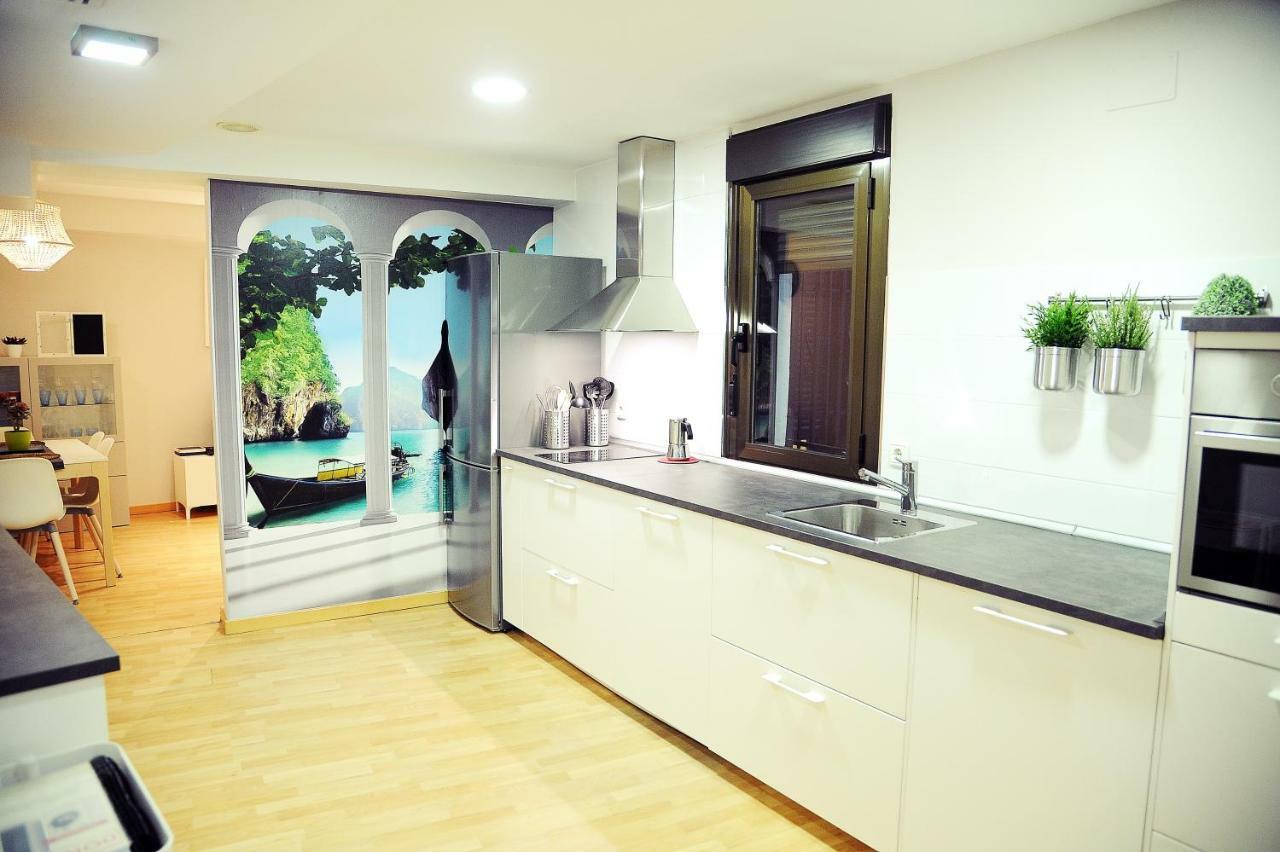 Dones Apartamento En El Casco Historico De Zaragoza Luaran gambar